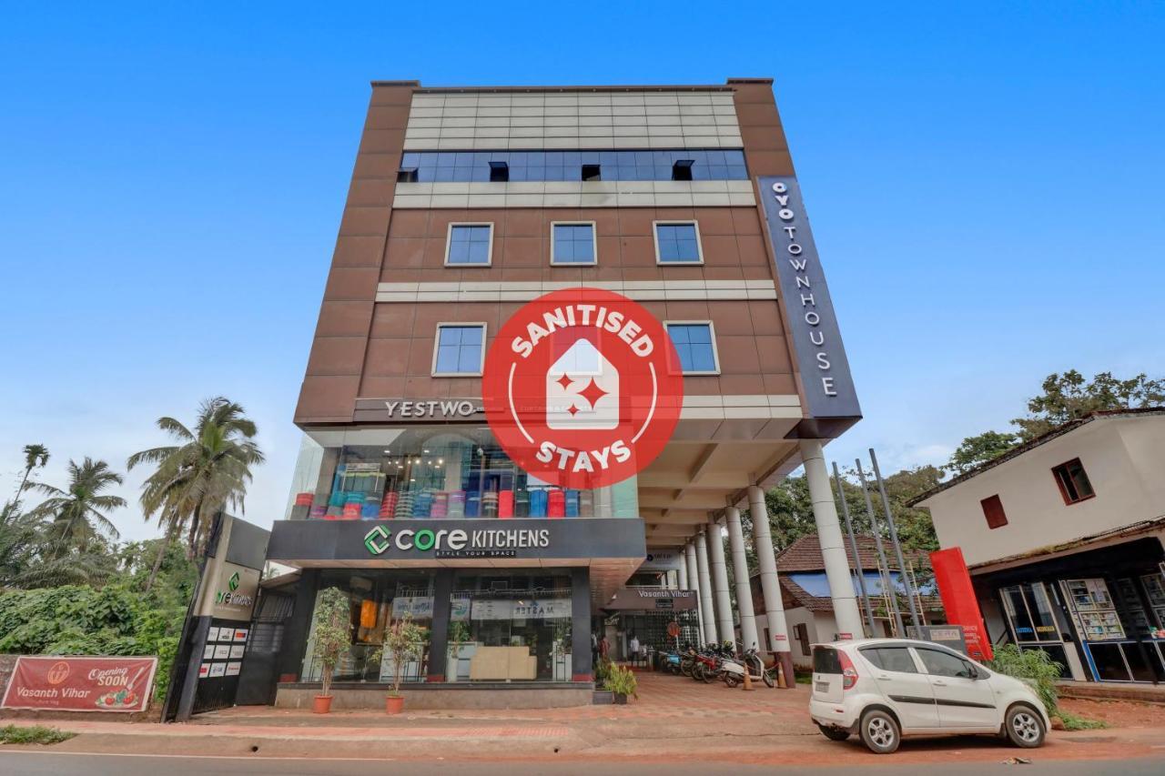 Oyo Townhouse 1070 Ramis Plaza Hotel Taliparamba Exterior photo